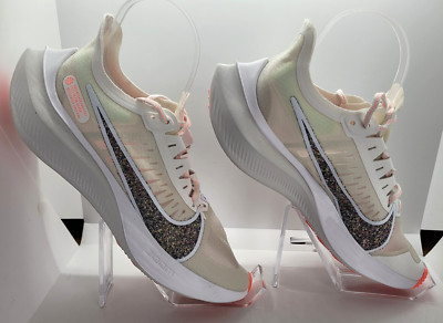 Nike  Zoom Gravity Sneaker  Womens  Size 8.5
