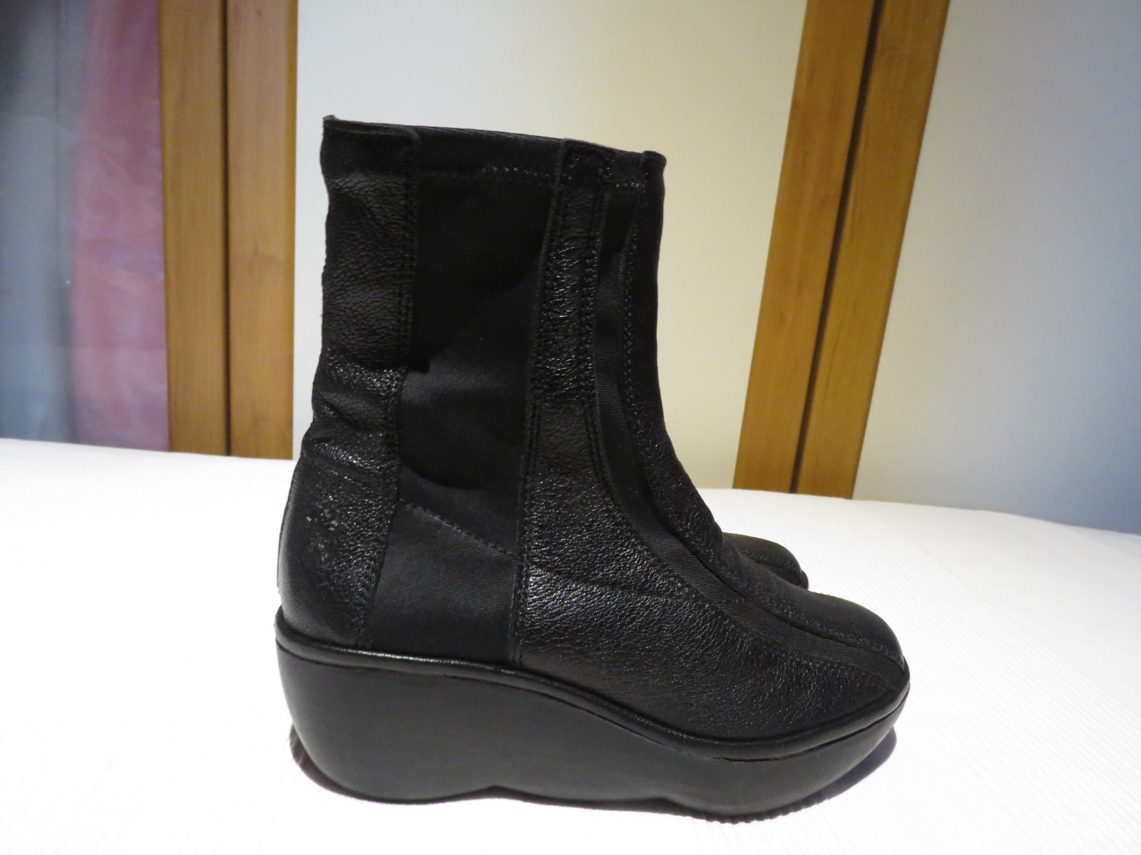 FLY LONDON BLACK LEATHER PLATFORM WEDGE PULL ON ANKLE BOOTS UK 4 EUR 37 RRP £145 image 9