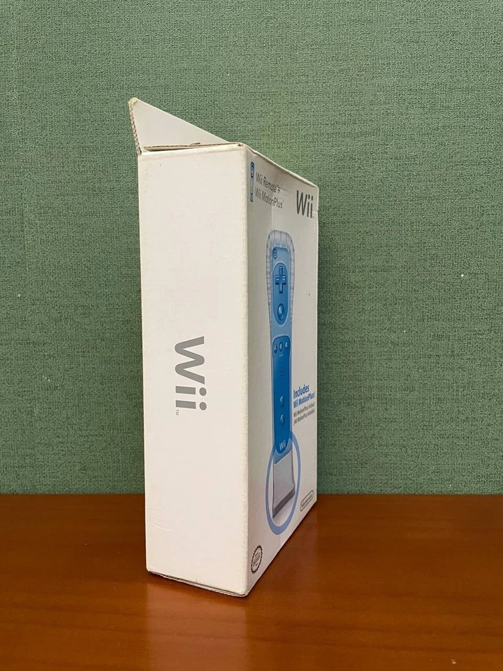 Brand New Nintendo Wii remote + Motion Plus NINTENDO AUTHENTUC Blue Sealed OEM - Image 3 of 4
