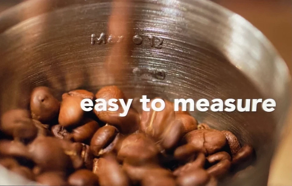 Molinillo de café con cuchilla KitchenAid con tazón de acero inoxidable apto para lavavajillas Foto 2 de 4