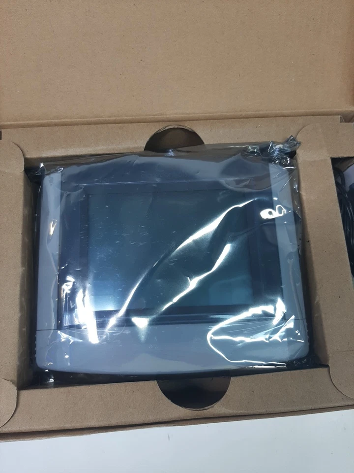 Clare Smart Home CH-TSM10-WF Touchscreen WiFi Thermostat Same as Aprilaire 8800 - Image 3 of 4