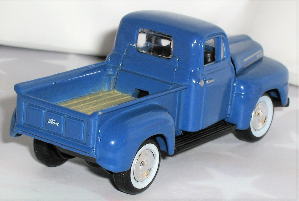 1/64. 1950 50 FORD F-1 Stepside / Hood Open / Diecast Pickup Truck FREE SHIPPING - Image 2 of 3
