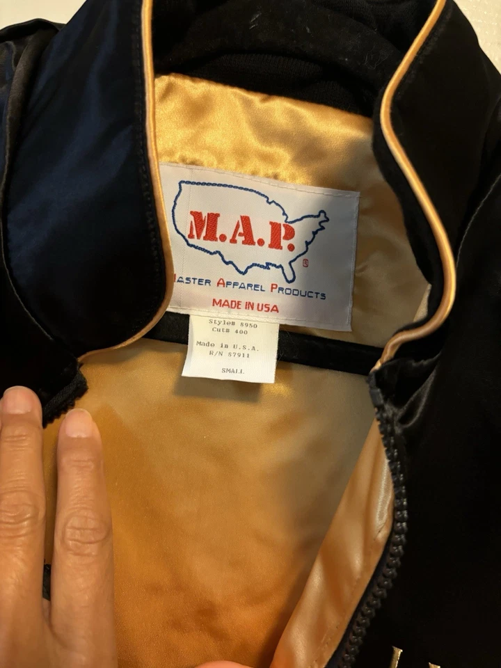 Jaqueta de cetim masculina Luxor Las Vegas boxe nova sem etiquetas Gold Fight pequena - Imagem 4 de 4