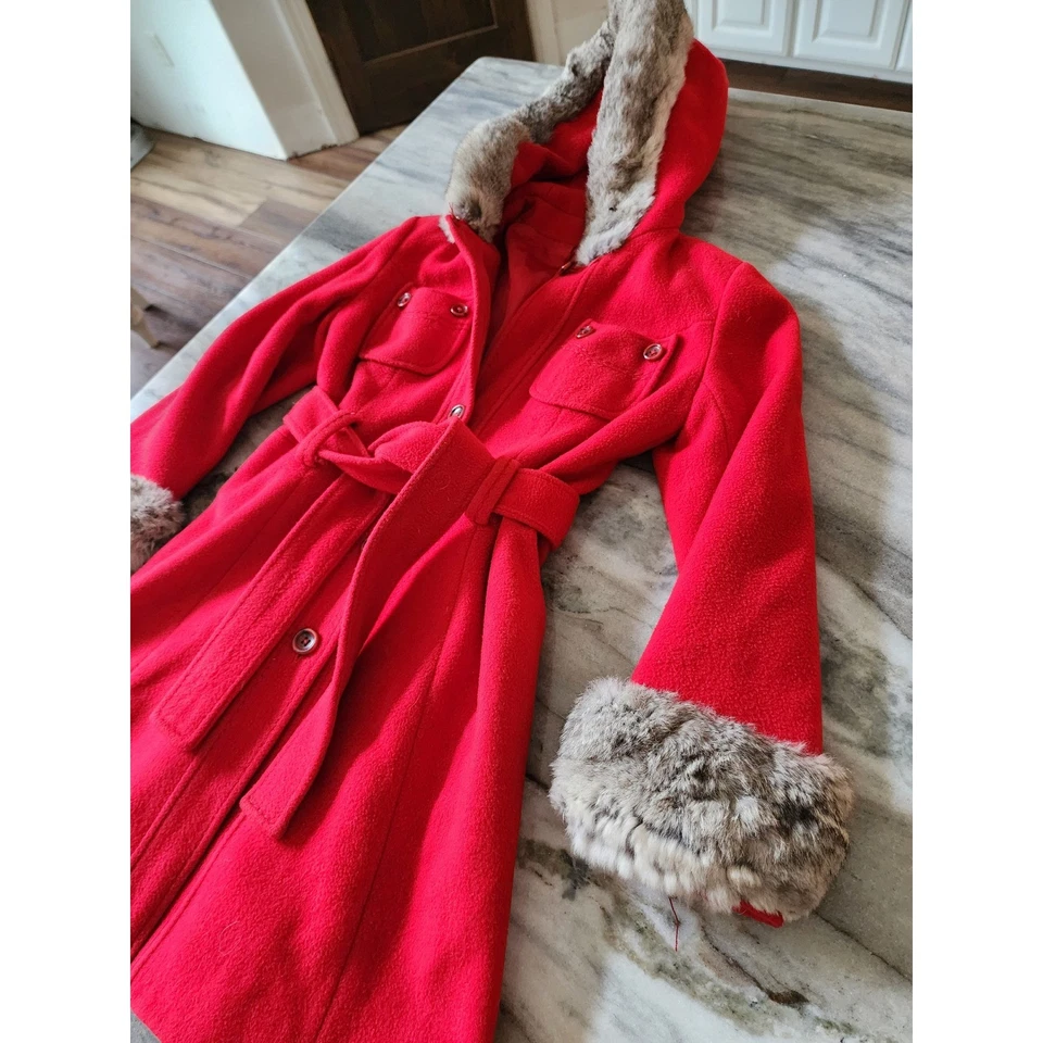 Vintage 50s Girls County Pacer Red Wool Hooded Coat Fur Trim Belted Outerwear - Image 3 of 4