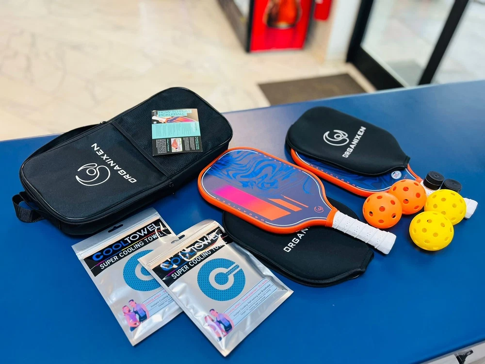 Pickleball Paddles USAPA Approved Lightweight Fiberglass Pickleball Set Pickleball Paddles USAPA Approved Lightweight Fiberglass Pickleball Set