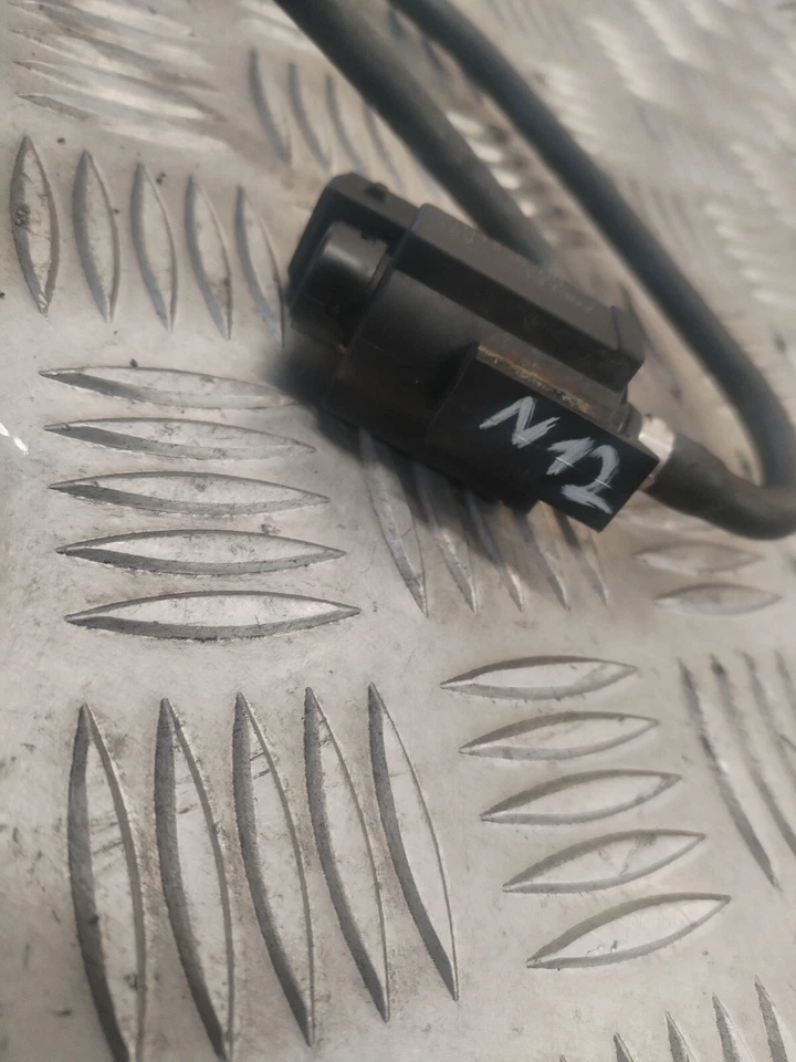 JAGUAR XF X 250 VACUUM BOOST PRESSURE VALVE AND PIPES 70435600 2014 - Image 4 of 4