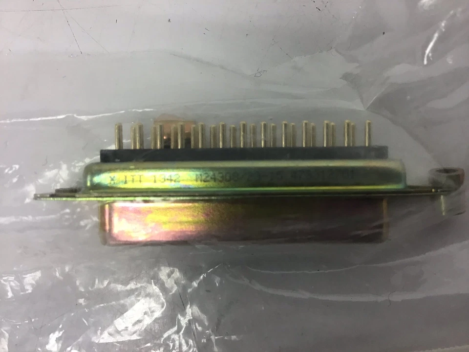6 NUEVOS ITT Cannon M24308/23-15F Mil-Spec D-Sub conectores con 25 pasadores chapados en oro Foto 3 de 3