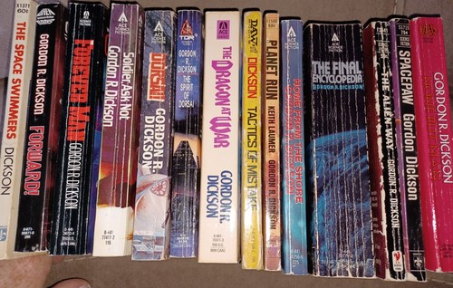 14 Paperback Book lot Gordon R. Dickson sci-fi vintage - Imagen 2 de 9