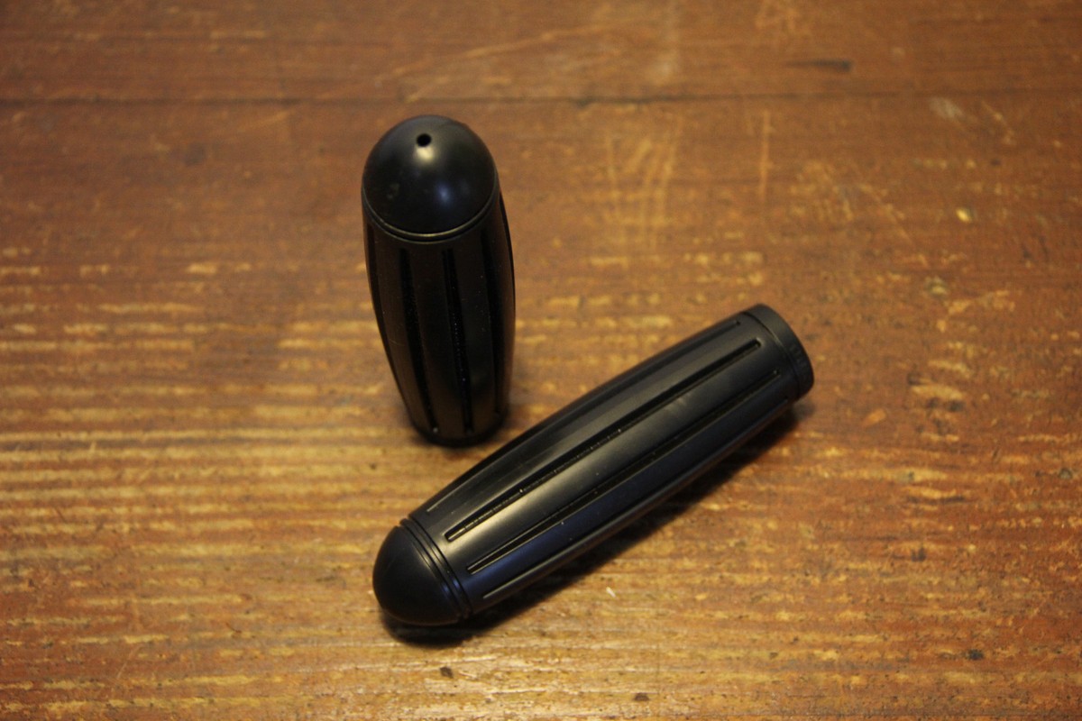 Vintage Bike Bicycle Handlebar Grips Black 22.2mm Rubber Vintage Bike Bicycle Handlebar Grips Black 22.2mm Rubber