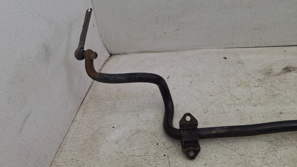 Barra estabilizadora suspensión Buick Encore 2013-2022 OEM Foto 4 de 4