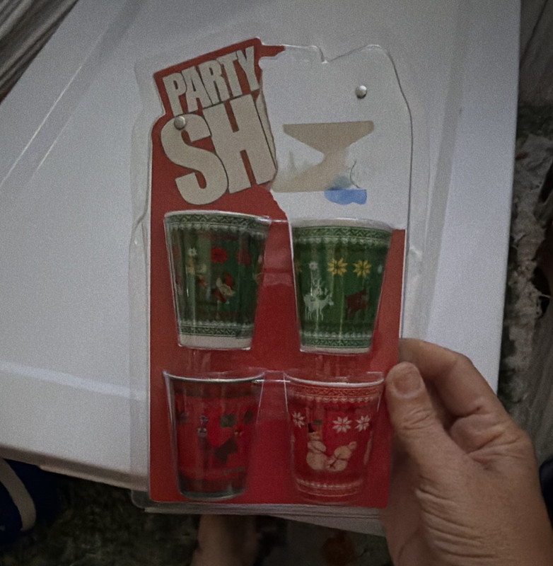Holiday Christmas Party Shot Glass Set 4-Pack 3 oz Red/Green Painted Glass