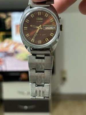 Vintage Herrenuhr SLAVA 26 Steine mechanisch. Hergestellt in der UdSSR