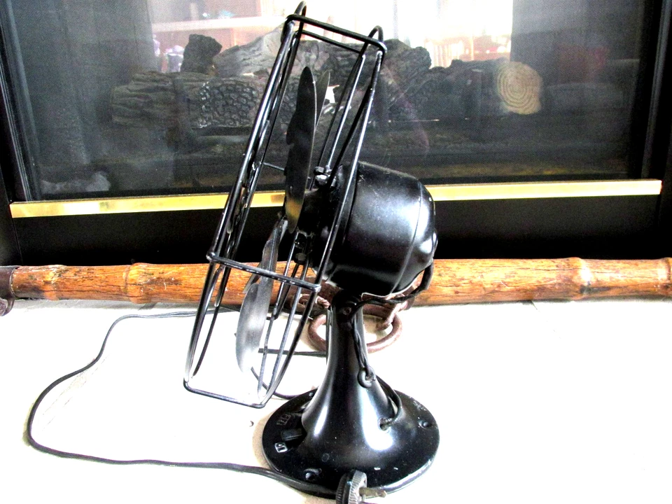 Винтажный осцилляторный вентилятор Emerson B Jr 10 дюймов РАБОТАЕТ! Чугунная оригинальная краска 1930-х GR8 - Изображение 4 из 4