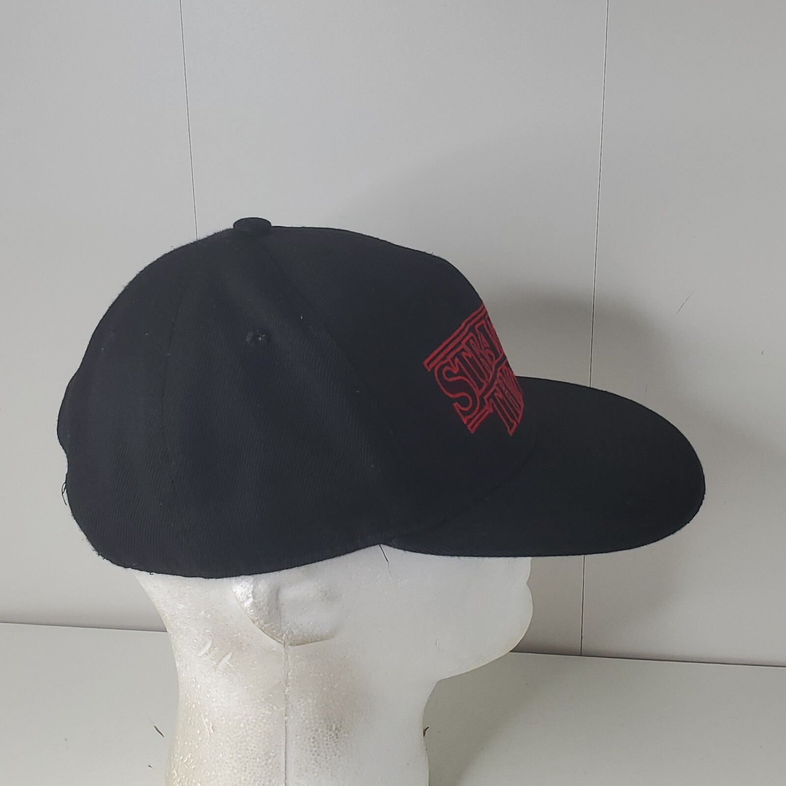 Official Stranger Things Embroidered Snapback Hat… - image 6