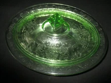 VINTAGE GREEN DEPRESSION GLASS Lidded Dish 