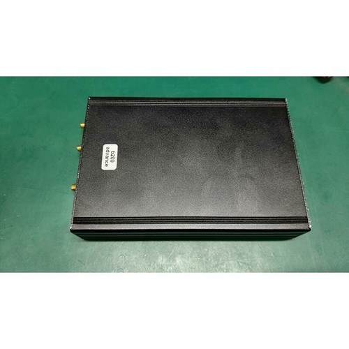 B200 70MHz-6GHz SDR Software Defined Radio AD9361 Dual Channel Transceiver new - Picture 5 of 6