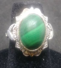 Sterling Silver And Oval Malachite Ring