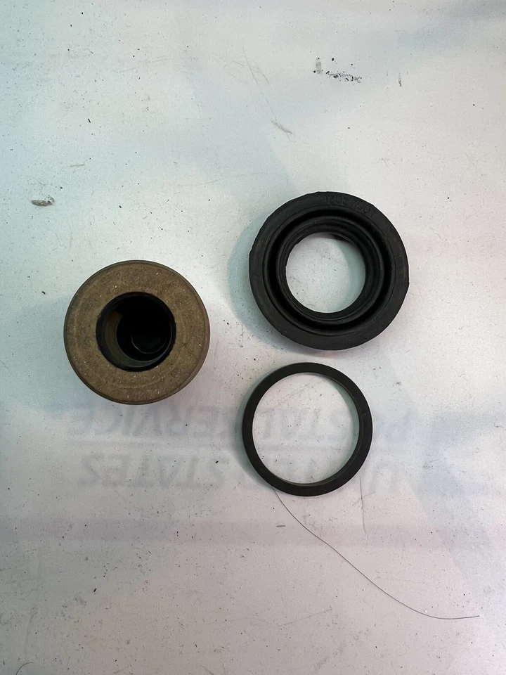 Paquete de bota y sello de pistón Mopar 4728133 Foto 3 de 4