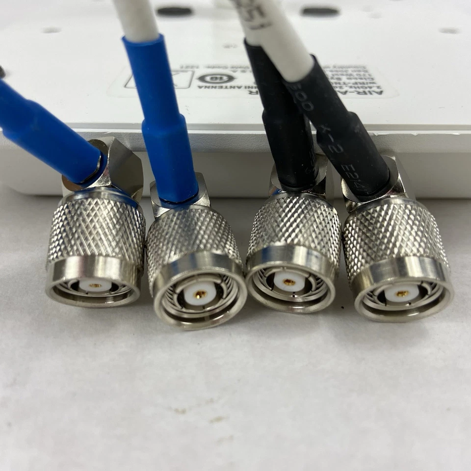 Cisco AIR-ANT2451V-R 2.4/5GHz Dual 2/3dBi Omni Antenna RP-TNC Connectors - Image 4 of 4