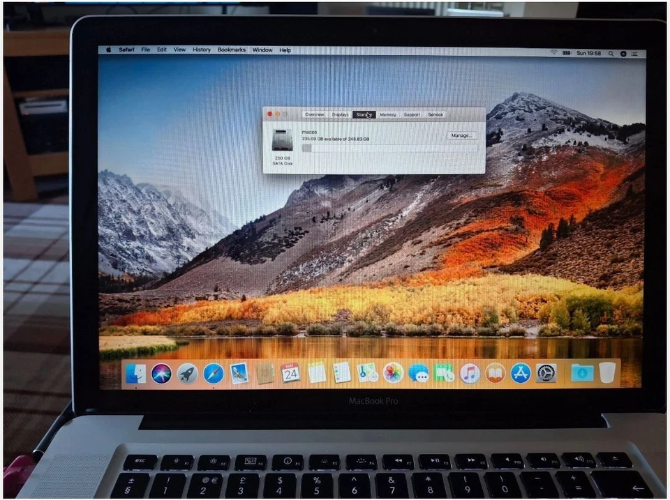 Apple MacBook Pro 15" 2010 · i5 · 4GB · 250GB, photo 4 of 5