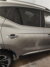 Porte arrière et accessoires Mg ZS