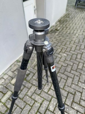 Redged  Carbon Fiber Tripod 4-Section Max Height 160cm Mint OEM 18