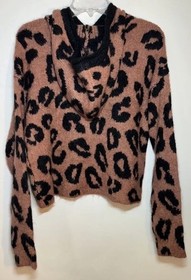 NWT PINK Victoria&rsquo;s Secret cheetah animal print Hoodie fleece sweater size small