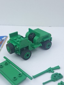 LEGO Disney Pixar Toy Story-7595- Army Men on Patrol- 100% COMPLETE w/instr.