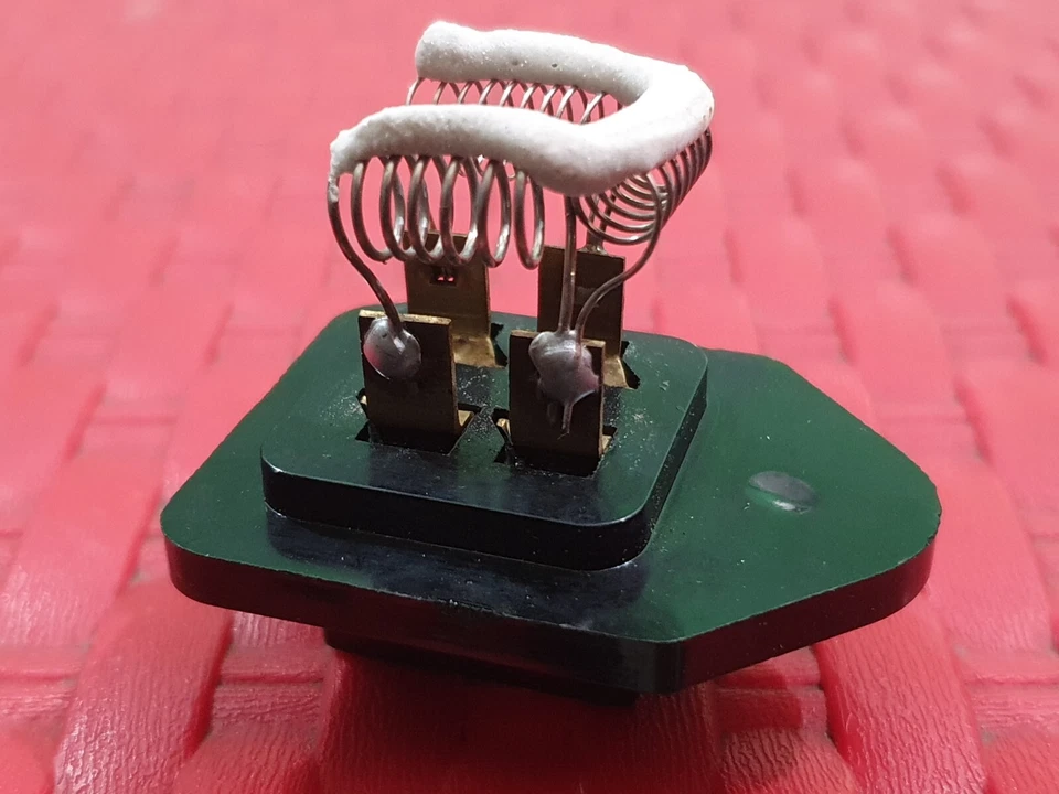 HEATER BLOWER RESISTOR NEW DAIHATSU FEROZA TAFT ROCKY FOURTRAK Foto 4 de 4