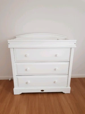 boori change table with drawers