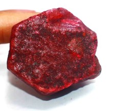 DYED Certified 799.90 Ct Natural African Pigeon Blood Red Ruby Gemstone Rough