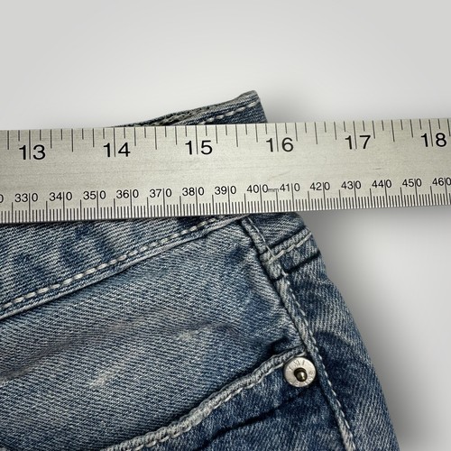 Pantaloncini corti YMI Cheeky Distressed Denim - taglia 9 - blu lavaggio medio impreziositi - Foto 10 di 12