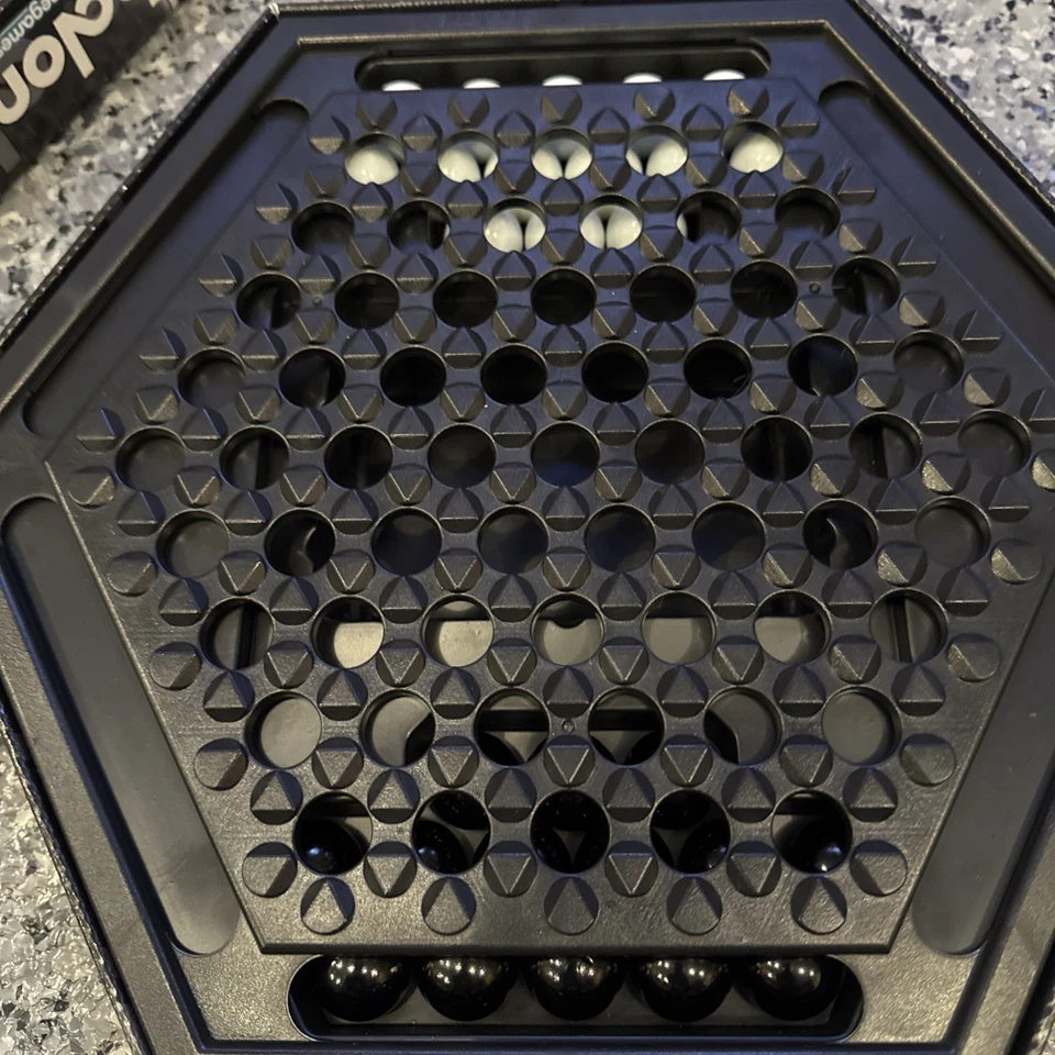 ABALONE Game Of The Decade Strategy Board Games Marbles 1999 Complete - Image 3 of 4