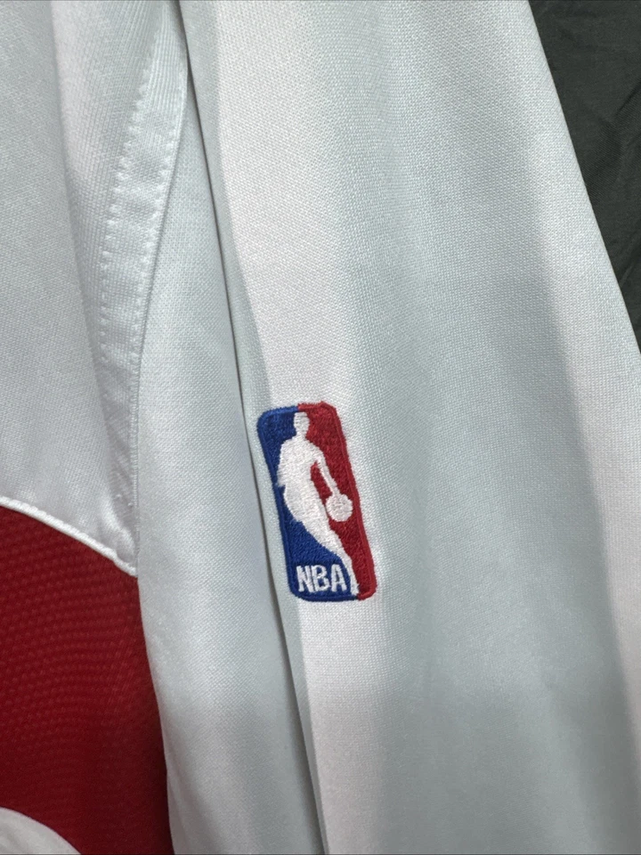 2000s Toronto Raptors Game Issued White Warm Up Jacket 2XL  Vintage Clothing0035 - Image 2 of 4