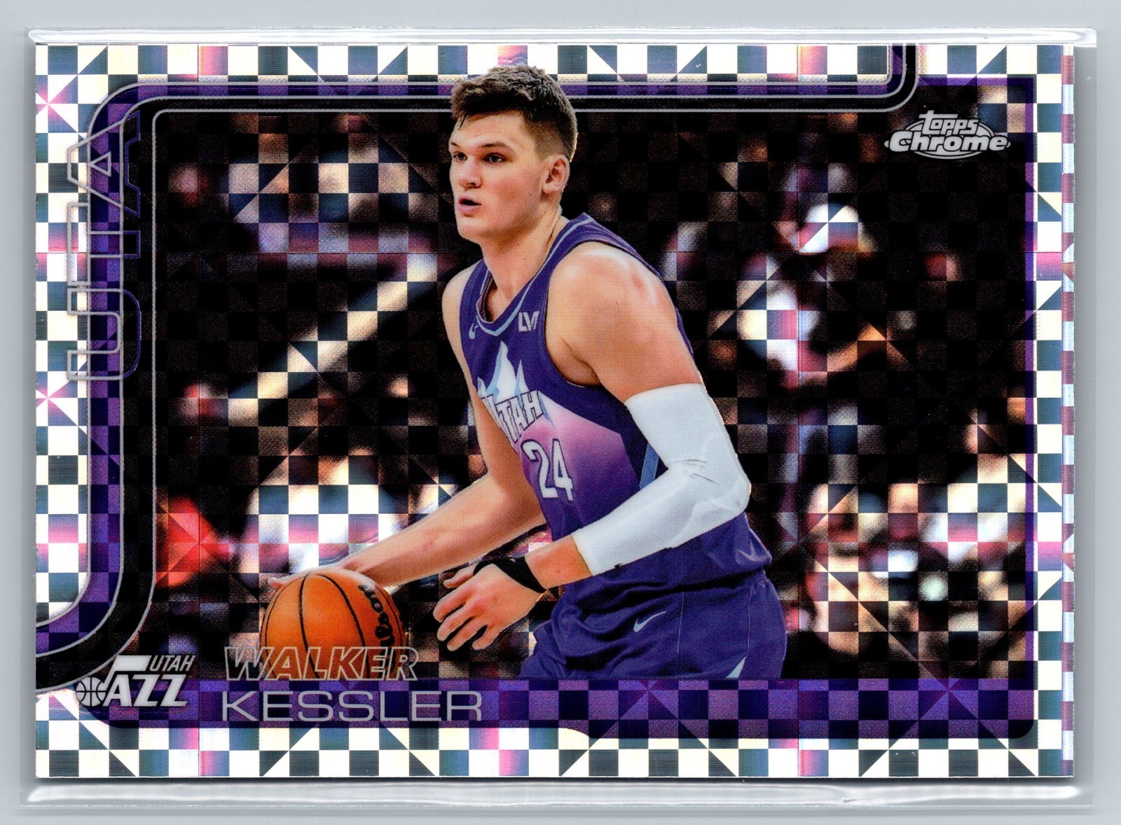 2025-26 Topps Chrome - Walker Kessler #205 X-Fractor