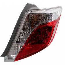 TO2819150 Fits 2012-2014 Toyota Yaris Passenger Side Tail Light Lens/Housing