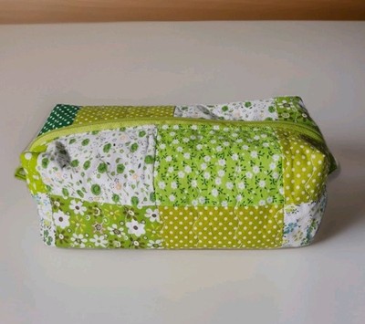 Floral Makeup Toiletry Bag Handmade Green Patchwork Quilted Zipper Pouch 