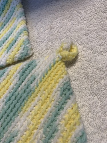 2- Pot Holder Thick Trivet Hot Pads Knit/Crochet Green Yellow White Homemade - Picture 2 of 4