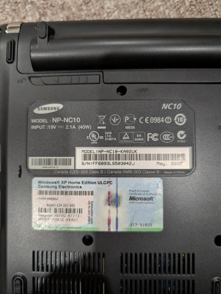 Samsung NC10 Netbook With Box and Sleeve - Image 4 of 4
