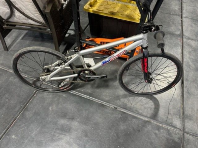BMX RACING BIKE-Old school Robinson 20 inch sinz forks Brand New