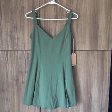 Blogilates Popflex Run Romance Dress - Green Size Medium NWT