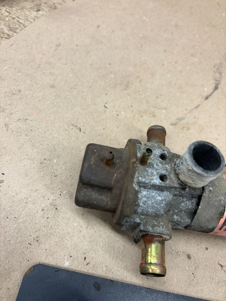 1973 1979 Ford F150 BRONCO F250 EGR VALVE 2bl 302 V8 SMOG DIVERTER VALVE D7TE-BA - Image 2 of 4