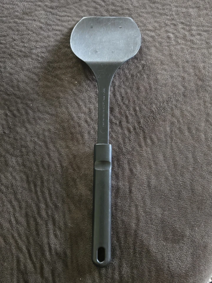 Calphalon Black Nylon Turner Spatula Flipper - Image 4 of 4