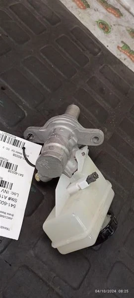 Главный тормозной цилиндр подходит для 06–10 INFINITI M35 3695811 - Изображение 2 из 4