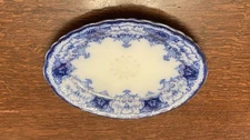 RARE John Maddock & Sons  “Dainty” Royal Vitreous Flow Blue Platter  10 3/4”