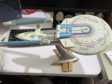 1994 Star Trek U.S.S. Enterprise NCC-1701-B P...