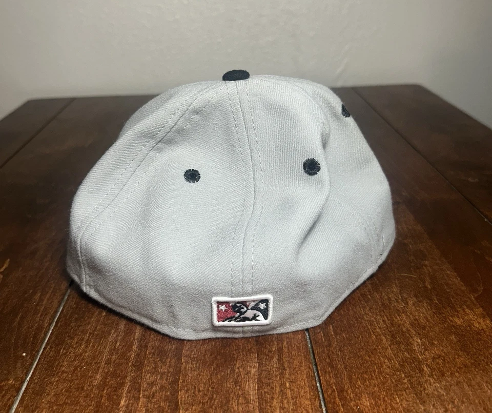 Lote de 3 sombreros ajustados MiLB New Era 59Fifty cuero crudo capitanes cascabeles de madera 6 7/8 Foto 3 de 4