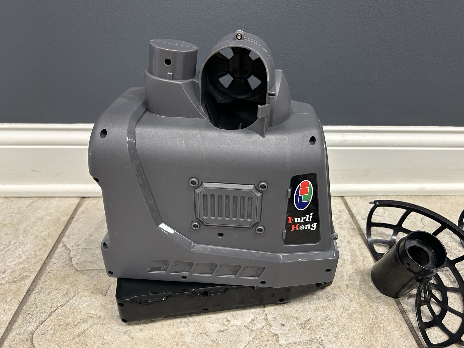 FURLIHONG 681PBH Pickleball Machine with Auto Swing 3 Angles & 4 Speeds