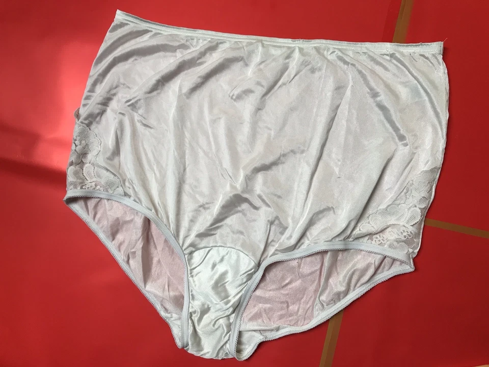 Panty Vintage Vanity Fair 100% Poli Floral Talla 8/46 Estilo 13001 Granny Sissy Foto 3 de 4