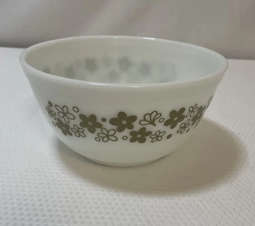 Vintage PYREX By Corning Spring Blossom #402 Mixing Bowl 1.5 Liter